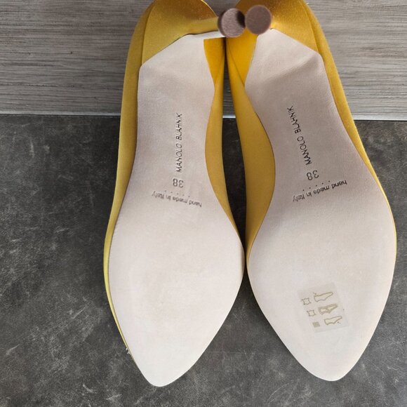 Manolo Blahnik 90mm Hangisi Pumps in yellow - Picture 12 of 16